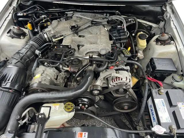 2004 Ford Mustang Deluxe
