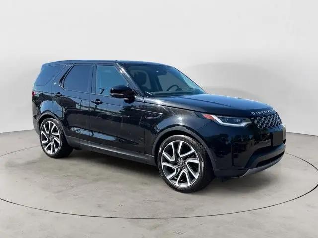 2024 Land Rover Discovery P300 S