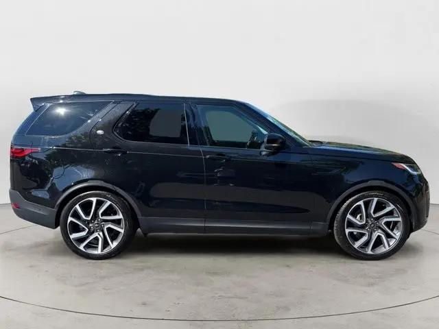 2024 Land Rover Discovery P300 S