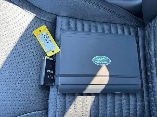 2024 Land Rover Discovery P300 S