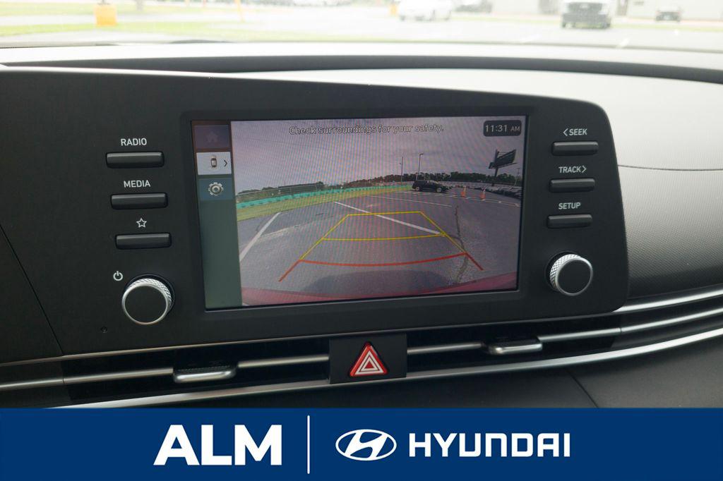 2025 Hyundai Elantra SE photo 19