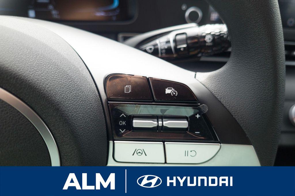 2025 Hyundai Elantra SE photo 21