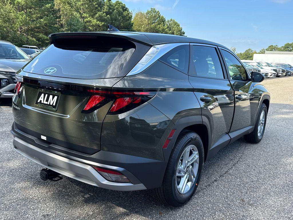 2026 Hyundai Tucson SE photo 2
