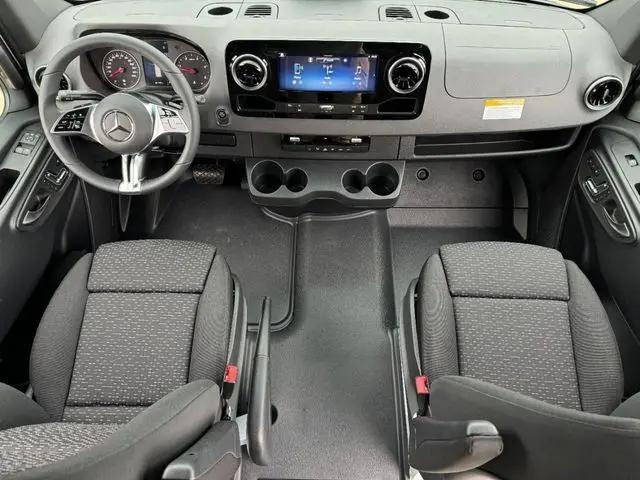 2025 Mercedes-Benz Sprinter 2500 Standard Roof 4-Cyl Diesel HO