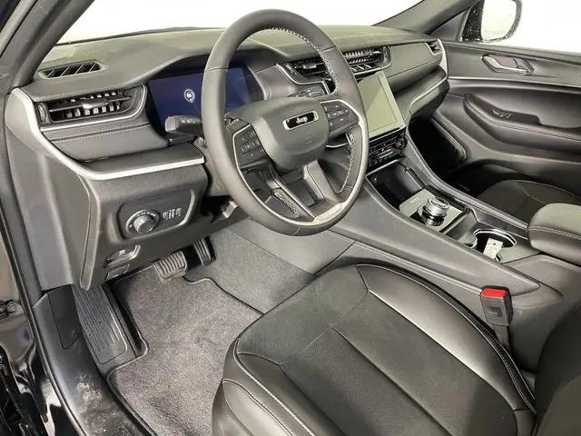 2025 Jeep Grand Cherokee Altitude 4x4