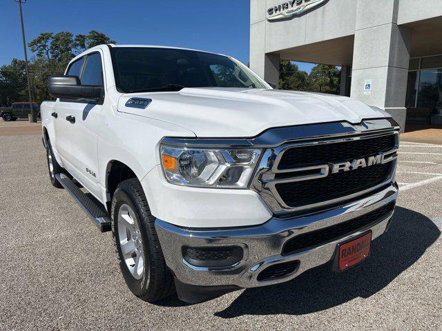 2019 RAM 1500 Tradesman Crew Cab 4x2 57 Box 2019 RAM 1500 Tradesman Crew Cab 4x2 57 Box