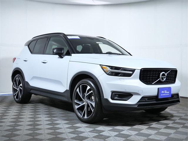 2020 Volvo XC40 T5 R-Design