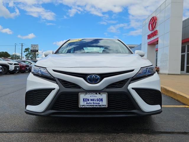 2023 Toyota Camry SE Hybrid