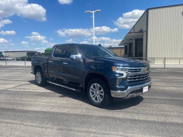 2022 Chevrolet Silverado 1500 4WD Crew Cab Short Bed LTZ