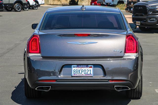 2018 Chrysler 300 300S 2018 Chrysler 300 300S