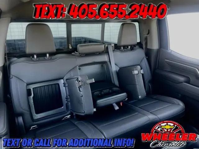 2022 GMC Sierra 1500 4WD Crew Cab Standard Box SLT