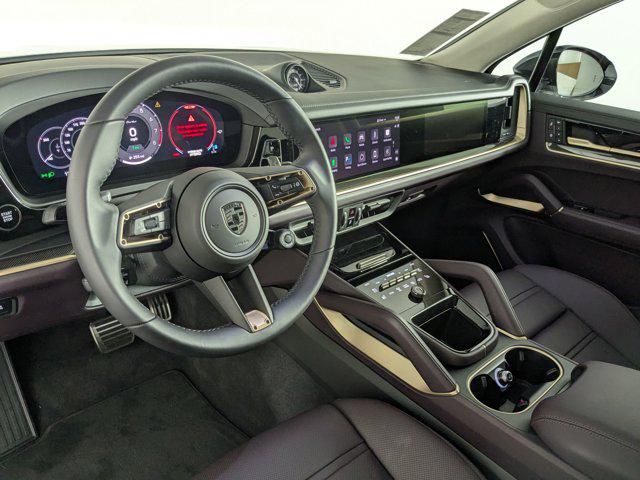 2025 Porsche Cayenne E-Hybrid Turbo