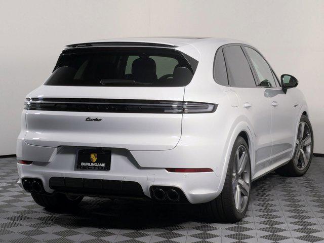2025 Porsche Cayenne E-Hybrid Turbo