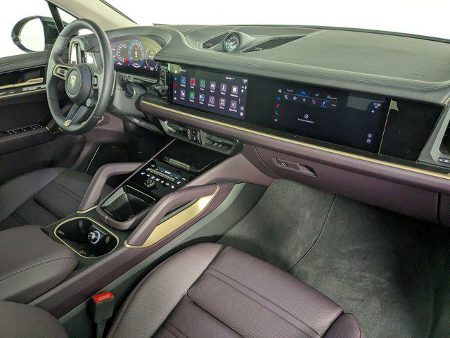2025 Porsche Cayenne E-Hybrid Turbo