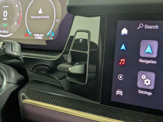 2025 Porsche Cayenne E-Hybrid Turbo