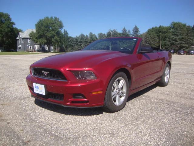 2014 Ford Mustang V6 2014 Ford Mustang V6