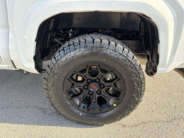2024 Toyota Tacoma SR5 4WD