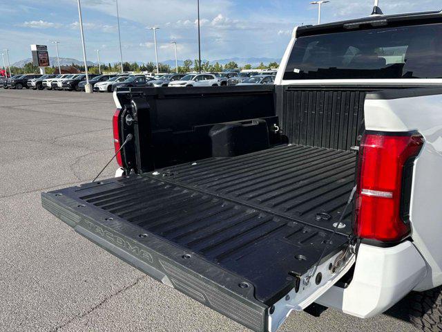2024 Toyota Tacoma SR5 4WD