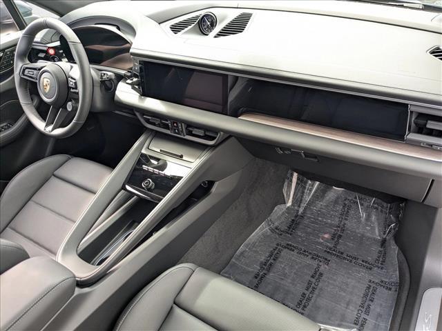 2025 Porsche Macan Electric 4S