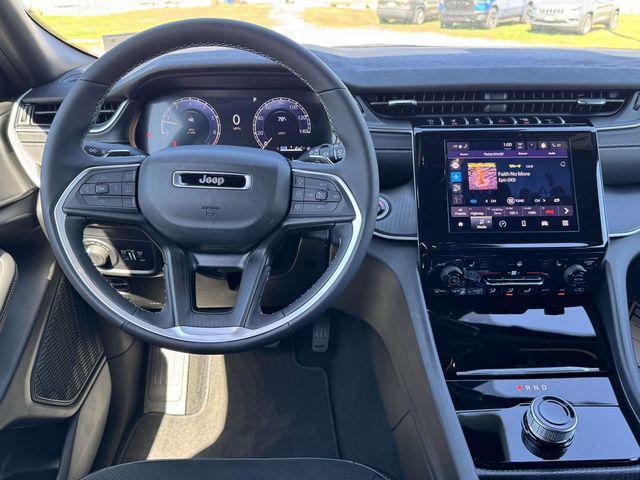 2025 Jeep Grand Cherokee L Altitude X 4x4