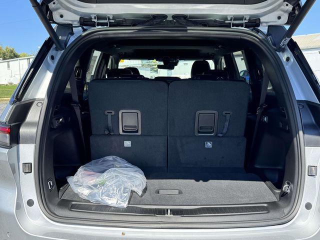 2025 Jeep Grand Cherokee L Altitude X 4x4