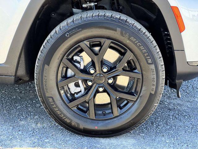 2025 Jeep Grand Cherokee L Altitude X 4x4