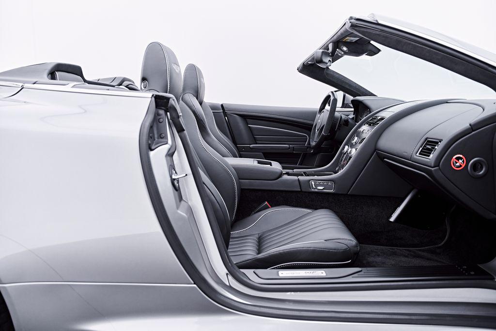2016 Aston Martin DB9 Base - Photo 47