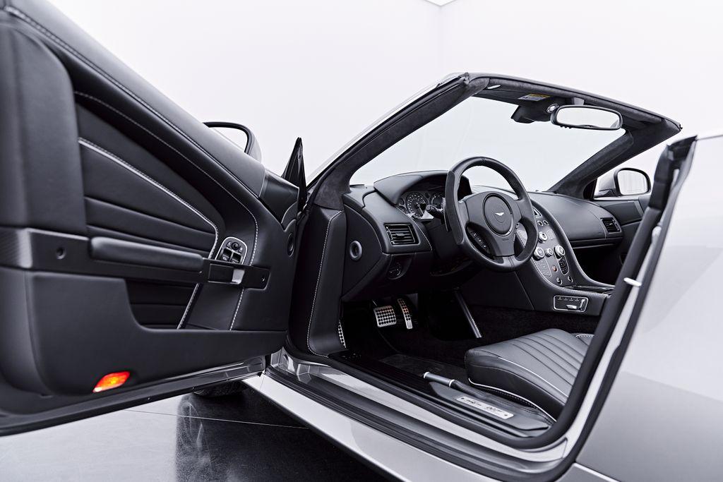 2016 Aston Martin DB9 Base - Photo 49