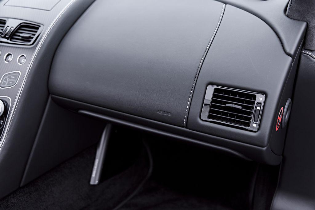2016 Aston Martin DB9 Base - Photo 56