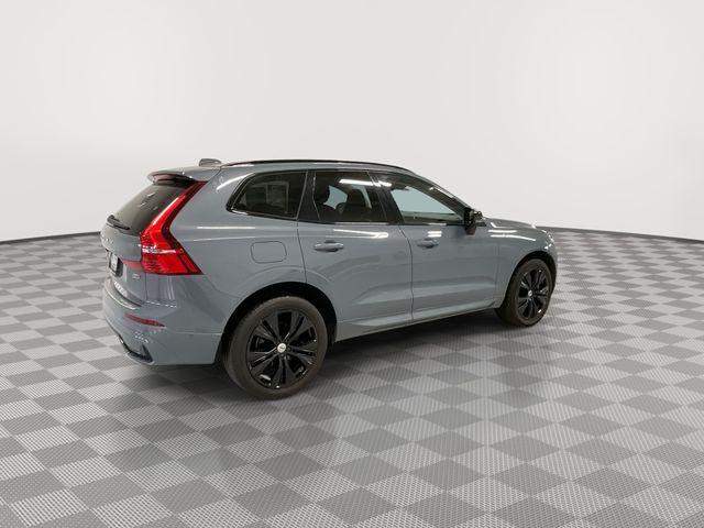 2023 Volvo XC60 B5 Plus Dark Theme