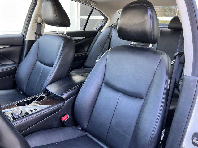 2022 Genesis G70 3.3T RWD