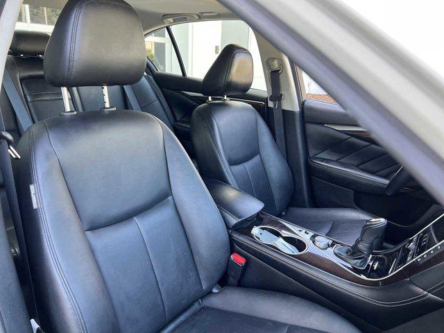 2022 Genesis G70 3.3T RWD