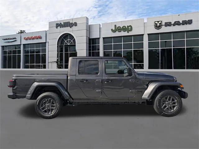 2025 Jeep Gladiator GLADIATOR SPORT S 4X4