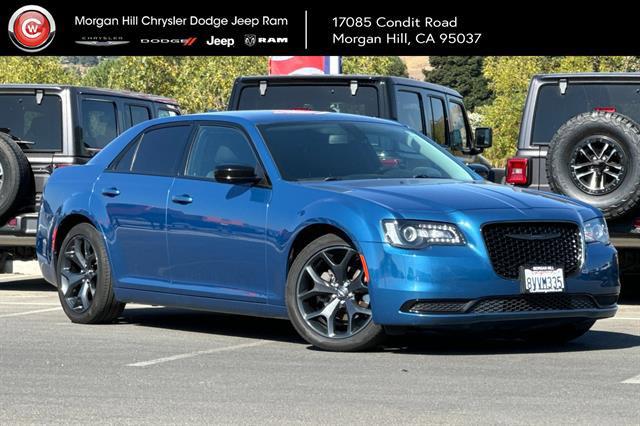2021 Chrysler 300 Touring