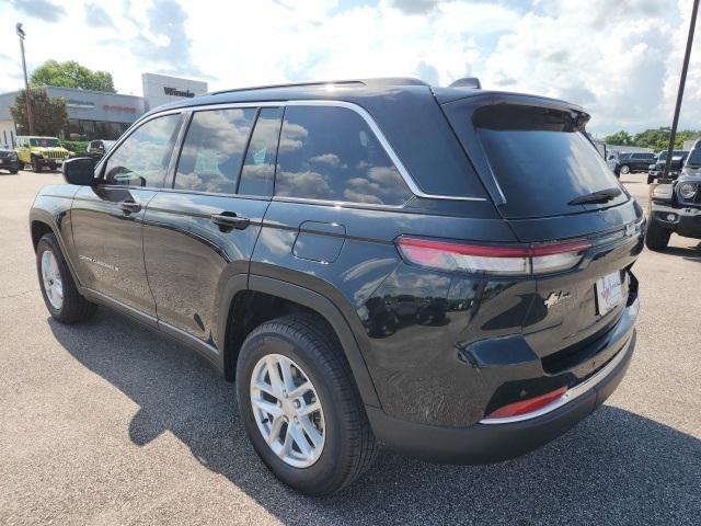 2025 Jeep Grand Cherokee GRAND CHEROKEE LAREDO X 4X2