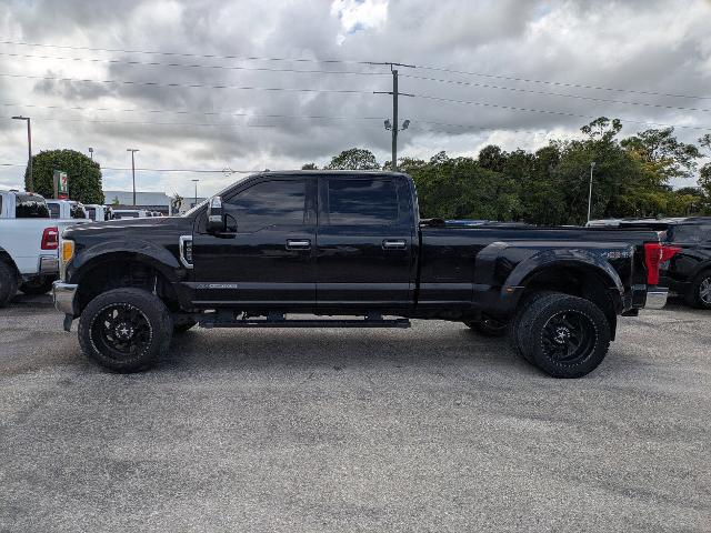2017 Ford F-350 LARIAT