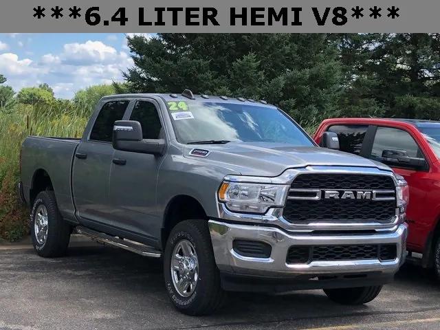 2024 RAM 2500 Tradesman Crew Cab 4x4 64 Box