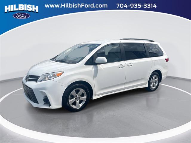 2018 Toyota Sienna LE 8 Passenger
