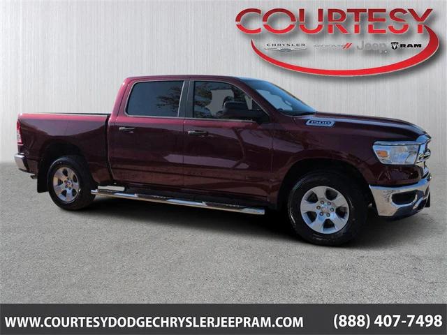 2023 RAM 1500 Tradesman Crew Cab 4x4 57 Box
