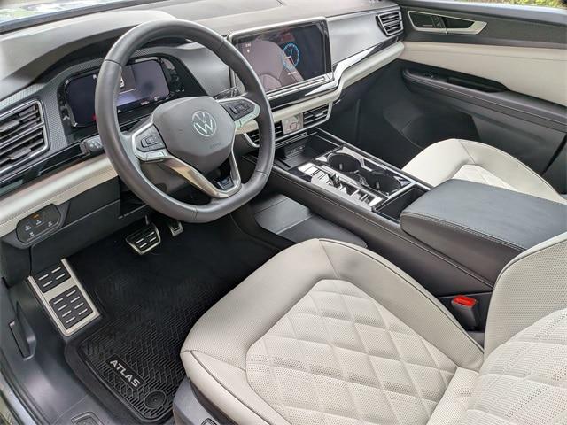 2025 Volkswagen Atlas Cross Sport 2.0T SEL Premium R-Line