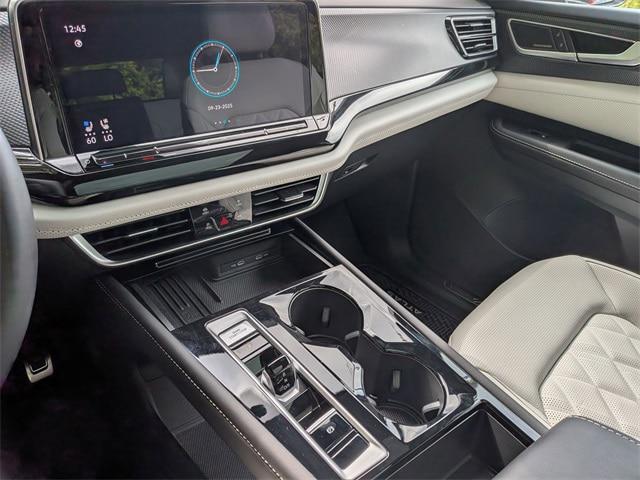 2025 Volkswagen Atlas Cross Sport 2.0T SEL Premium R-Line