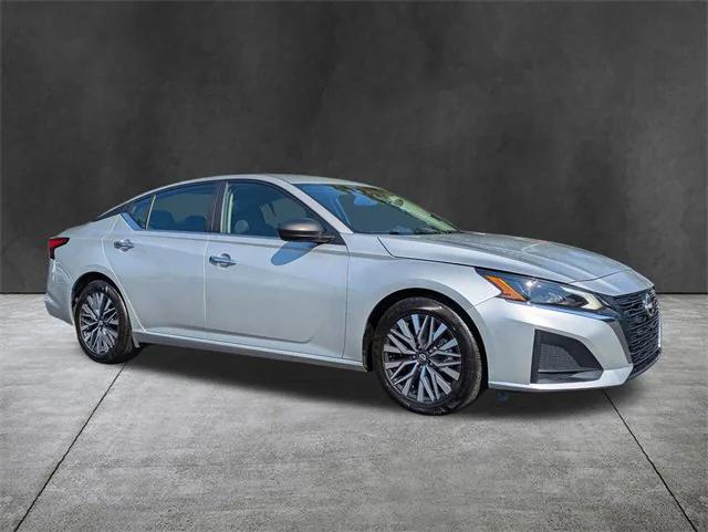 2024 Nissan Altima SV FWD