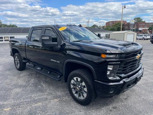 2024 Chevrolet Silverado 2500HD 4WD Crew Cab Standard Bed Custom