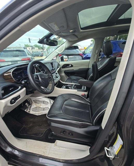 2023 Chrysler Pacifica Hybrid Limited