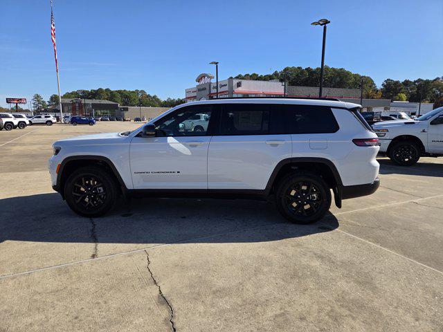 2025 Jeep Grand Cherokee GRAND CHEROKEE L ALTITUDE 4X2