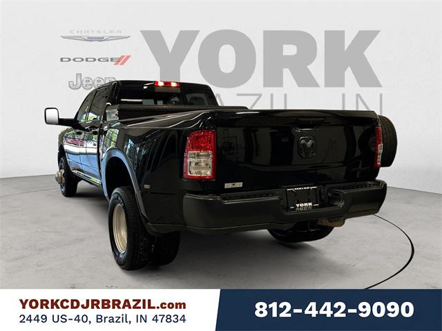 2024 RAM 3500 Tradesman Crew Cab 4x4 8 Box