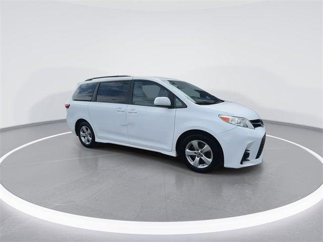 2018 Toyota Sienna LE 7 Passenger 2018 Toyota Sienna LE 7 Passenger