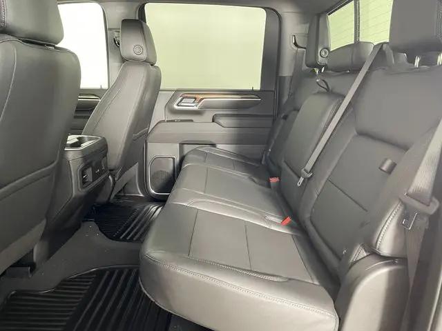 2026 Chevrolet Silverado 3500HD Crew Cab, Long Bed, LT Dual Rear Wheel, RWD