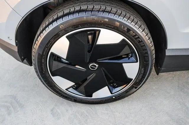 2025 Volvo EX30 Ultra Twin Motor Performance, Fully electric