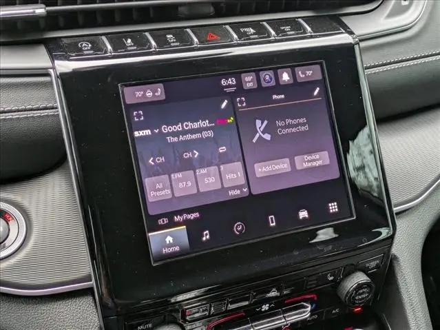 2025 Jeep Grand Cherokee L Laredo 4x2